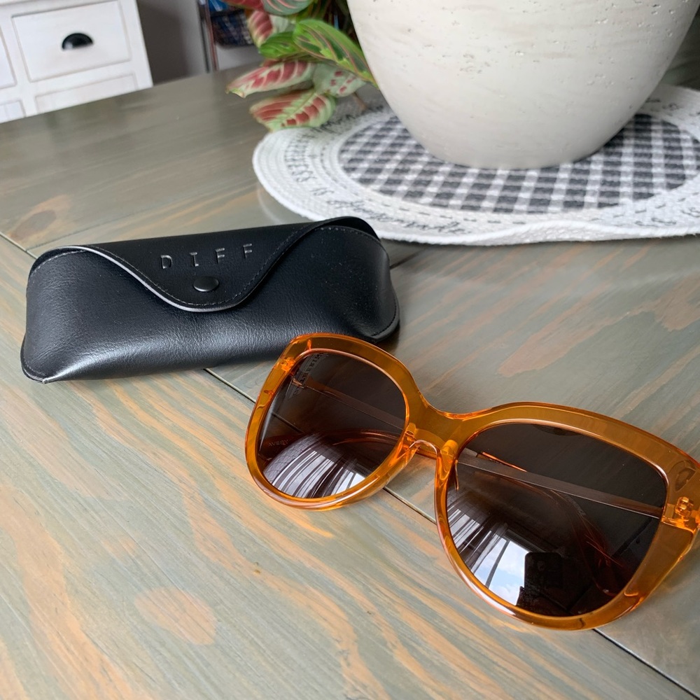 Diff Avery Sunglasses